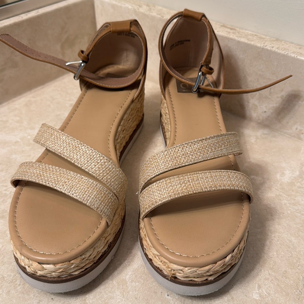 Dolce vita sandal size 11 women’s